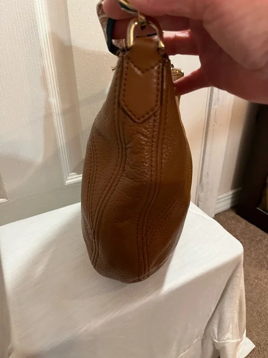 Michael Kors Pebbled Leather Hobo Shoulder Bag Brown Gold Hardware - Picture 10 of 11